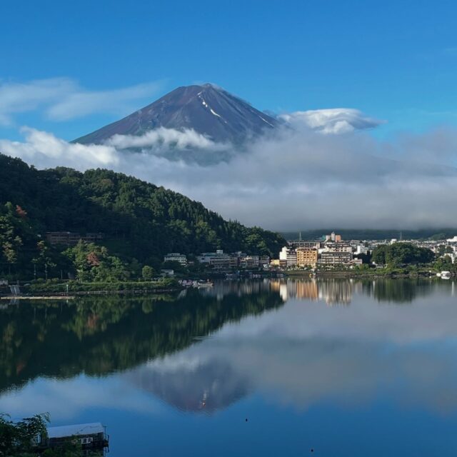 2025年6月26日 6:03am.

#timelapse #miznohotel #mizunohotel #fujisan #mtfuji #kawaguchiko #amazingview #skybar #japantravels #hotel #livecamera #niceview #rooftopbar #nicehotel #湖のホテル　#富士山　#河口湖

 http://www.mzn.jp/
https://www.youtube.com/c/officialmiznohotel/live