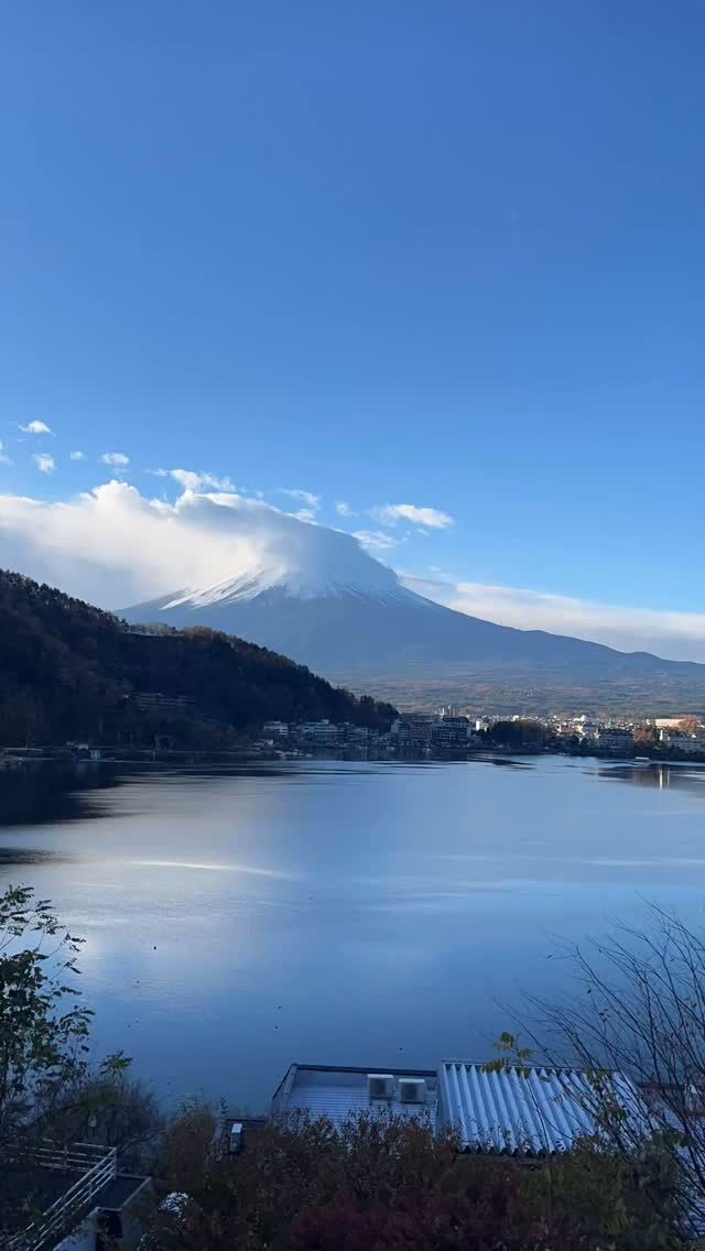 2024年11月29日 7:45 am.

#timelapse #miznohotel #mizunohotel #fujisan #mtfuji #kawaguchiko #amazingview #skybar #japantravels #hotel #livecamera #niceview #rooftopbar #nicehotel #湖のホテル　#富士山　#河口湖

 http://www.mzn.jp/
https://www.youtube.com/c/officialmiznohotel/live