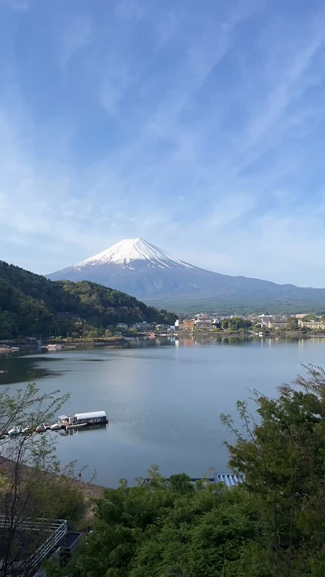 2026年4月28日 8:10 am.

#timelapse #miznohotel #mtfuji #skybar #湖のホテル　

 http://www.mzn.jp/
https://www.youtube.com/c/officialmiznohotel/live