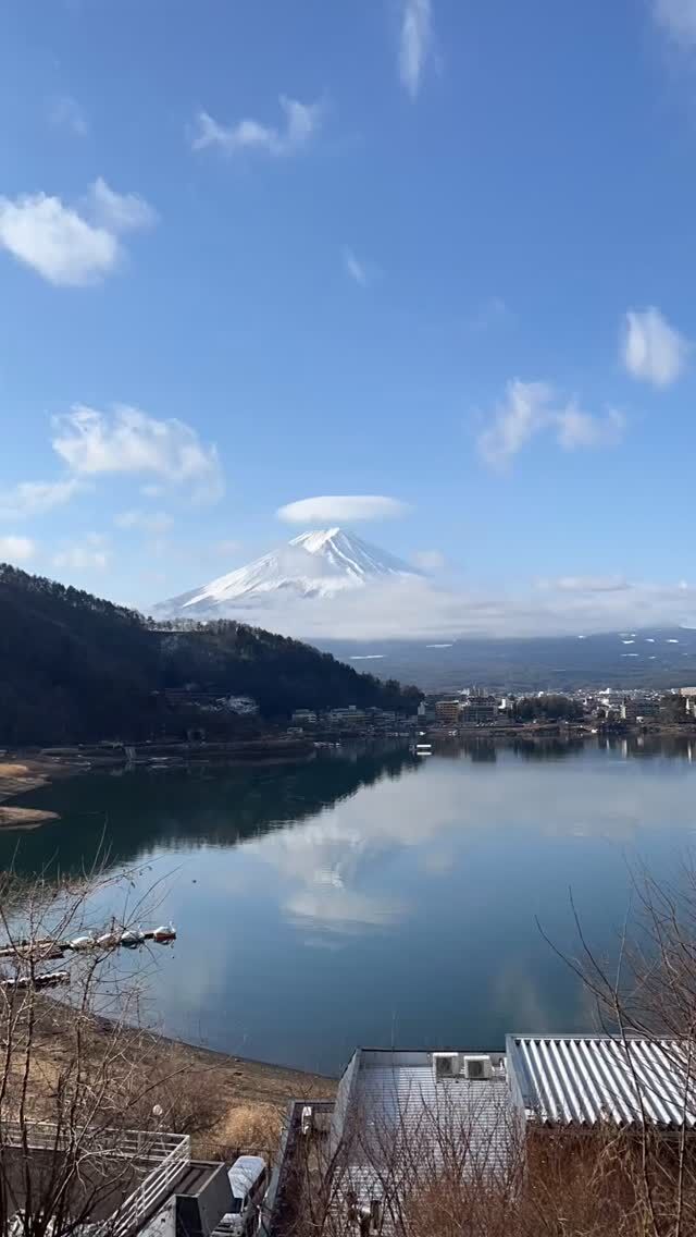2026年3月6日 8:10 am.

#timelapse #miznohotel #mtfuji #skybar #湖のホテル　

 http://www.mzn.jp/
https://www.youtube.com/c/officialmiznohotel/live