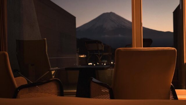 The most luxurious moment—just before night falls.
夜になる前の、いちばん贅沢な時間。

📷from NAGOMI room

#miznohotel #mizunohotel #fujisan #mtfuji #kawaguchiko #amazingview #skybar #japantravels #livecamera #nicehotel #湖のホテル #富士山 #河口湖 #山梨