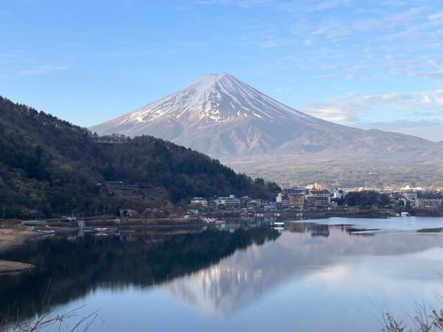 2026年 4月14日 5:50 am.

#timelapse #miznohotel #mtfuji #skybar #湖のホテル　

 http://www.mzn.jp/
https://www.youtube.com/c/officialmiznohotel/live