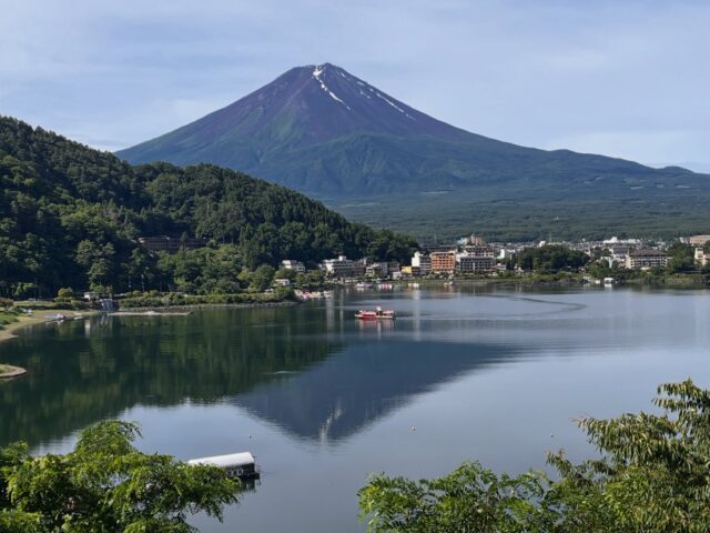 2026年 6月22日 7:45 am.

#timelapse #miznohotel #mtfuji #skybar #湖のホテル　

 http://www.mzn.jp/
https://www.youtube.com/c/officialmiznohotel/live
