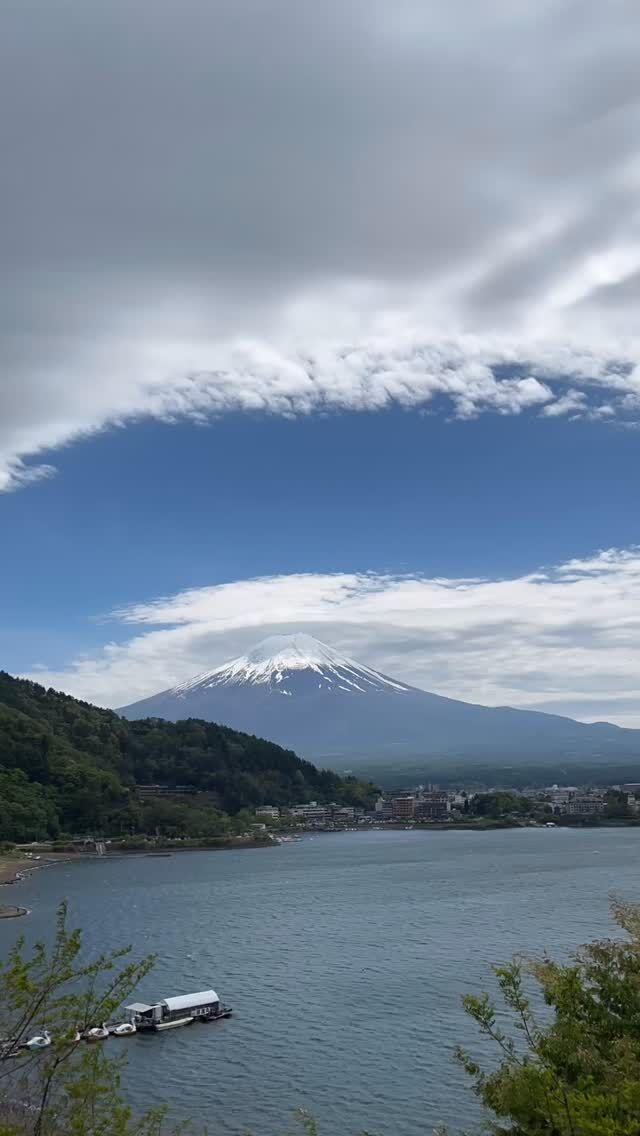 2026年5月3日 1:05 pm.

#timelapse #miznohotel #mtfuji #skybar #湖のホテル　

 http://www.mzn.jp/
https://www.youtube.com/c/officialmiznohotel/live