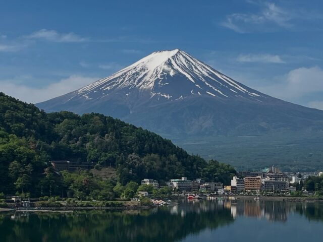 2025年５月15日 8:05 am.
初夏富士　Mount Fuji in early summer

#timelapse #miznohotel #mizunohotel #fujisan #mtfuji #kawaguchiko #amazingview #skybar #japantravels #hotel #livecamera #niceview #rooftopbar #nicehotel #湖のホテル　#富士山　#河口湖

 http://www.mzn.jp/
https://www.youtube.com/c/officialmiznohotel/live
