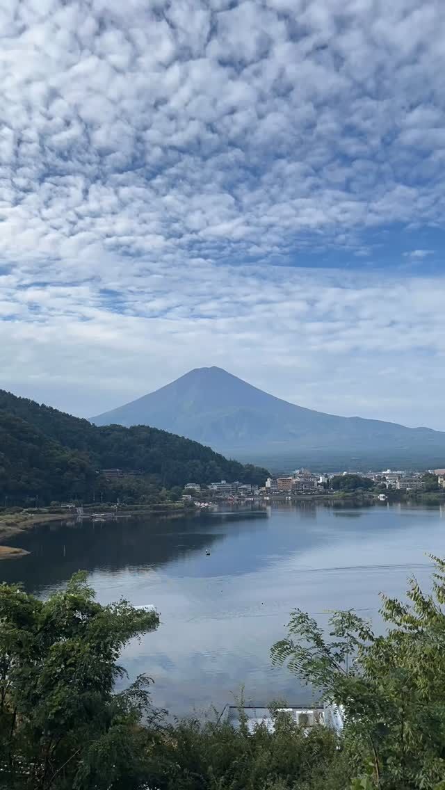 2025年10月3日 8:08 am.

#timelapse #miznohotel #mizunohotel #fujisan #mtfuji #kawaguchiko #amazingview #skybar #japantravels #hotel #livecamera #niceview #rooftopbar #nicehotel #湖のホテル　#富士山　#河口湖

 http://www.mzn.jp/
https://www.youtube.com/c/officialmiznohotel/live