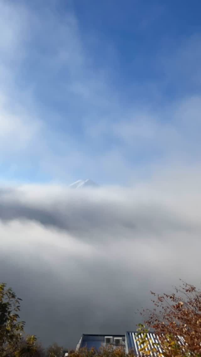 2024年11月22日 7:50 am.

#timelapse #miznohotel #mizunohotel #fujisan #mtfuji #kawaguchiko #amazingview #skybar #japantravels #hotel #livecamera #niceview #rooftopbar #nicehotel #湖のホテル　#富士山　#河口湖

 http://www.mzn.jp/
https://www.youtube.com/c/officialmiznohotel/live