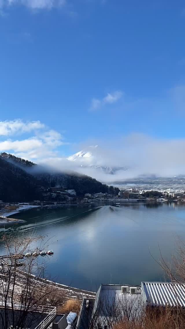 2026年3月4日 7:23 am.

#timelapse #miznohotel #mizunohotel #fujisan #mtfuji kawaguchiko amazingview skybar japantravels hotel livecamera niceview rooftopbar nicehotel 湖のホテル　富士山　河口湖

 http://www.mzn.jp/
https://www.youtube.com/c/officialmiznohotel/live